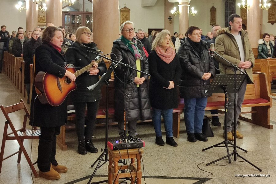 49 Wtorek - msza wieczorna.jpg